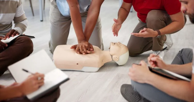 BLS-Certification-800×422 Healthcare student participating in Basic Life Support training for medical emergencies through flexible online courses